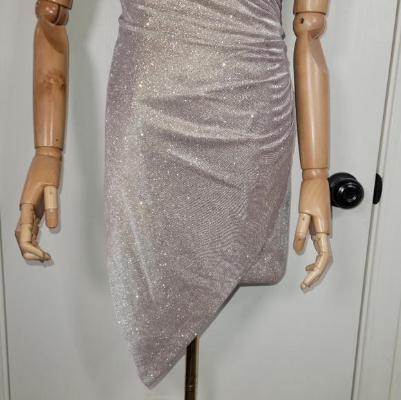 Ieena for Mac Duggal Draped Shimmer Open Back Dress Size 4 - Picture 2 of 12